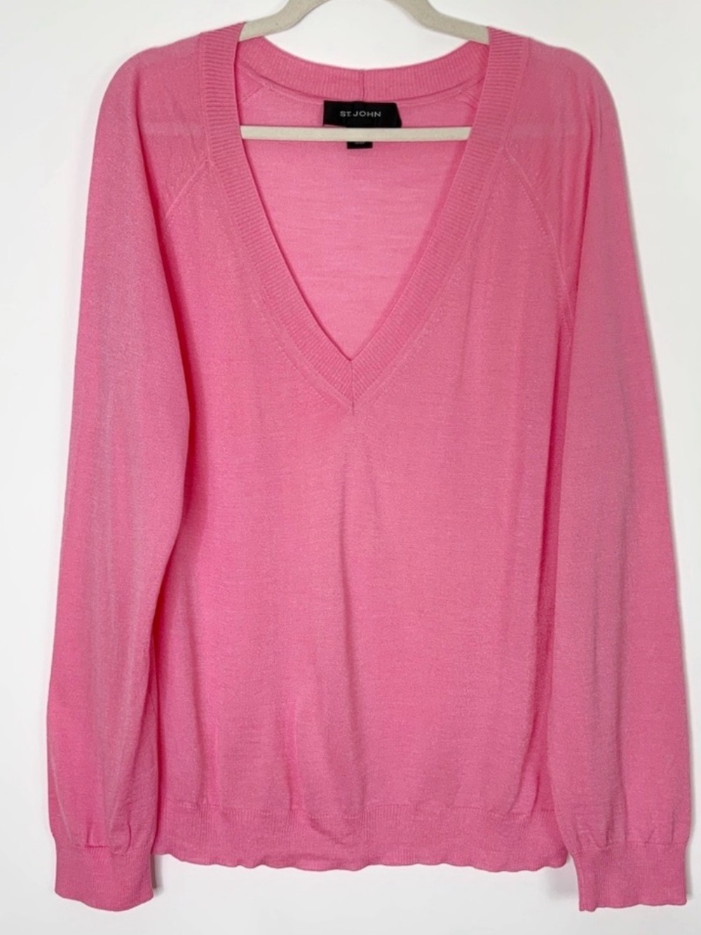 St John Pink V Neck Sweater Size Large